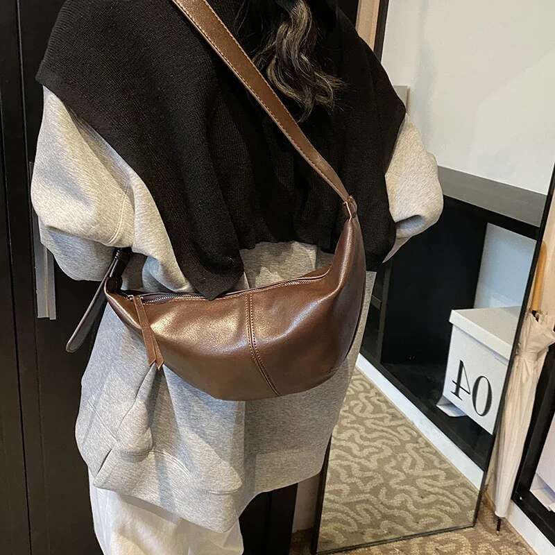 LEFTSIDE Retro Small Leather Underarm Crossbody Bags For Women 2024 Winter Y2k Female Hobo Fashion Shoulder Bag Handbags