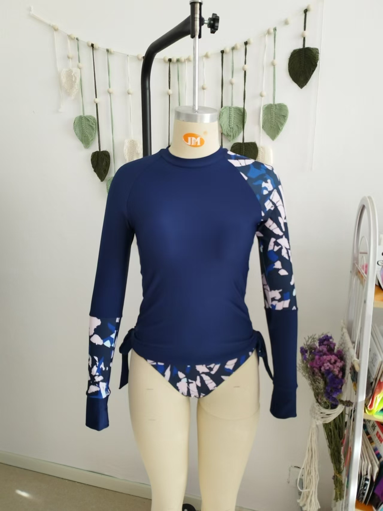 New Printed Color blocked Long Sleeve Set with Finger Split System and Triangular Pants Sexy Swimsuit for Women