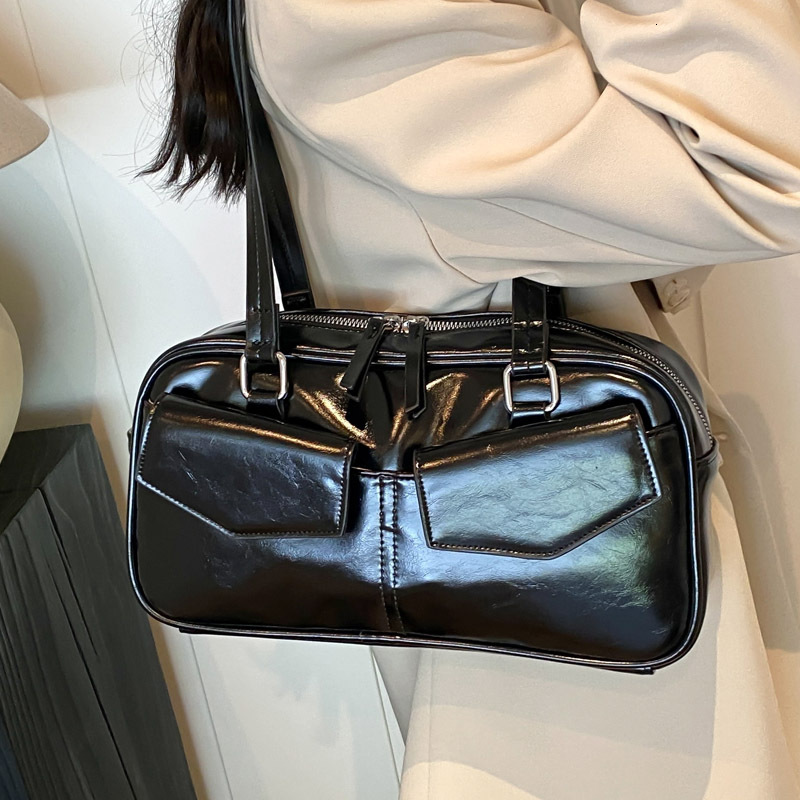 2025S Designer Women S Bag Bright Underarm For Women New Korean Edition Trendy Fashion Versatile Large Capacity Work Commuter Shoulder Bag