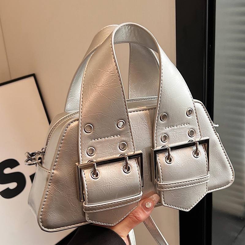 2025S Designer Women S Bag Autumn New Handbag Niche Popular Versatile Crossbody Belt Type Stylish Travel Small Square Bag