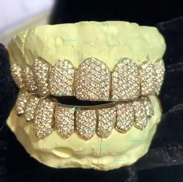 Sier Customized 14K Gold Dia & Moissanite Hip-Hop Teeth Grillz - Iced Out Design