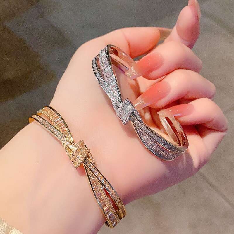 Bracelet Designer luxury bangle Copper Zircon Cross Edge Ribbon Bow Light Luxury Inlaid Sparkling Diamond Versatile High end Bracelets
