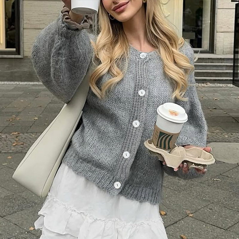 Women's solid-color top, round-neck long-sleeved pullover with a front opening,popular in autumn and winter, versatile for all occasions, office 