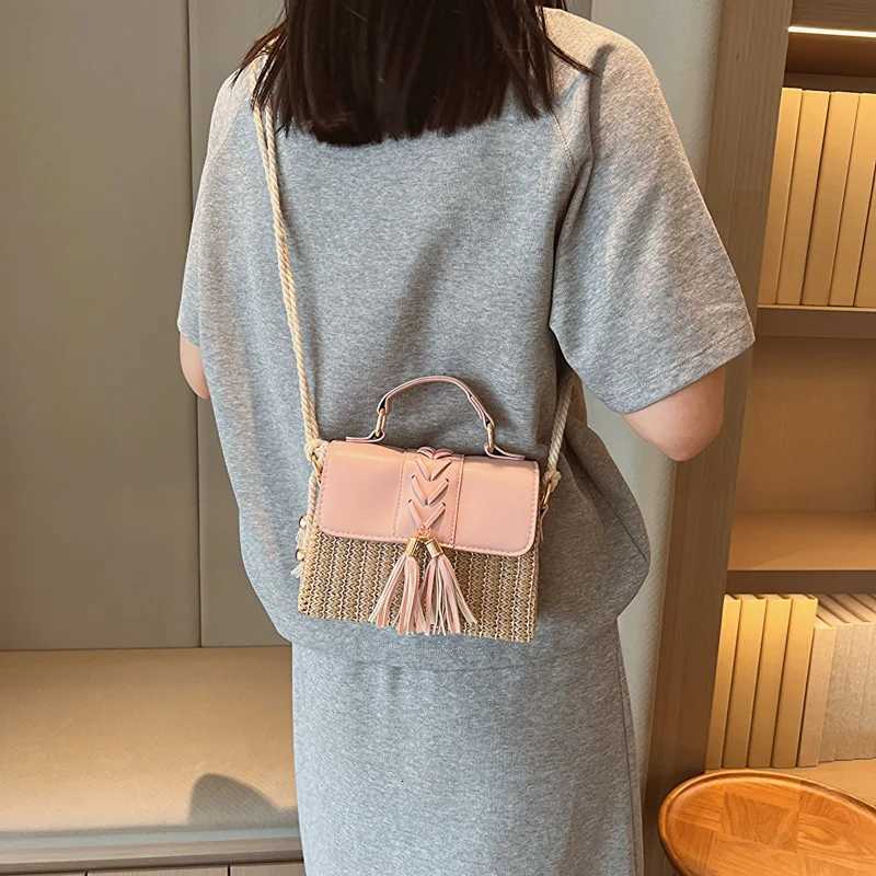 2025 Spring Womens Bag Trendy Small Square Crossbody Purse Fashionable Minimalist Beach Tote Stylish Niche Shoulder BagW251107