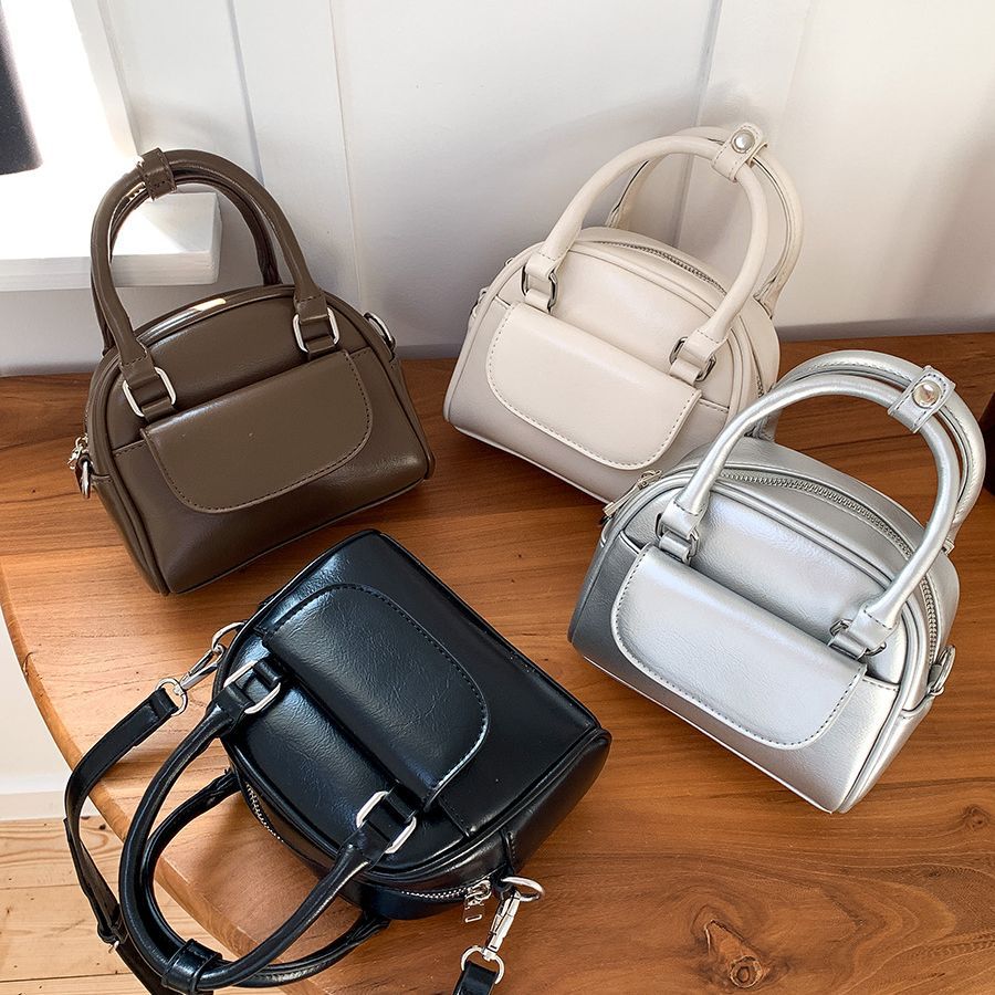 Portable Women's PU Leather Messenger Bag - Vintage Saddle Style for Phones & Essentials