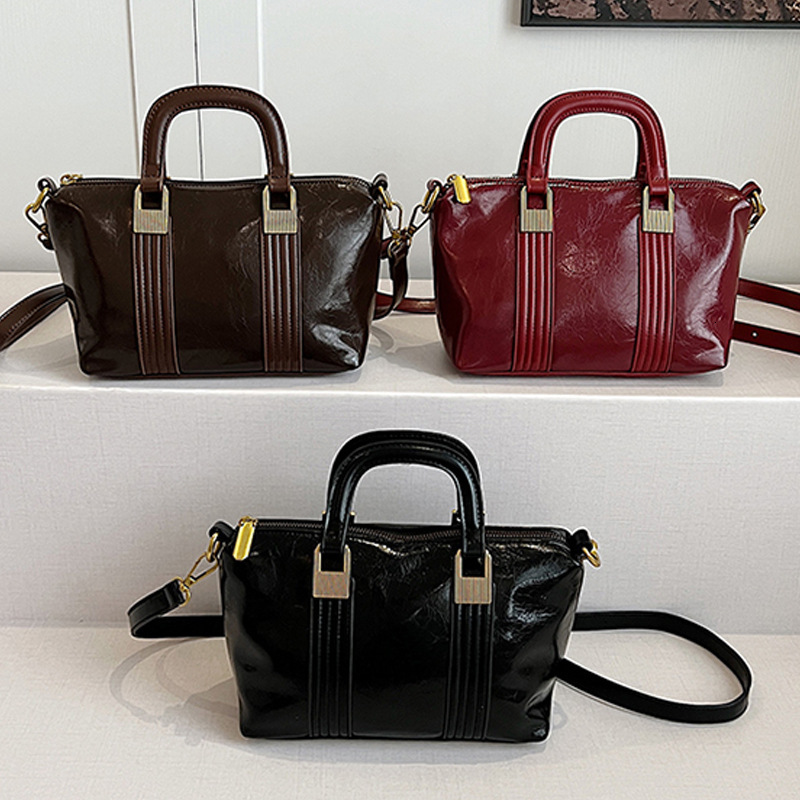 2025S Designer Women S Bag High End Handbag For Women New Autumn And Winter Versatile Crossbody Women S Fashion Super Hot Hand Held Dumpling Bag