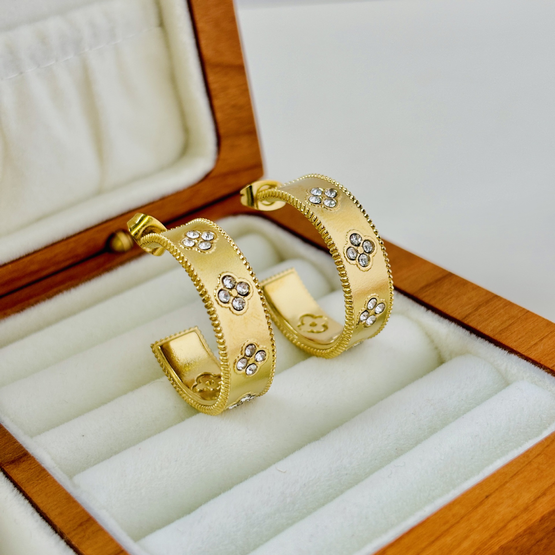 Designer Necklace For Women's Necklace Stainless Steel Earring Bracelet Rings Collection Personality Simple Style Luxury Fashion Necklace K300