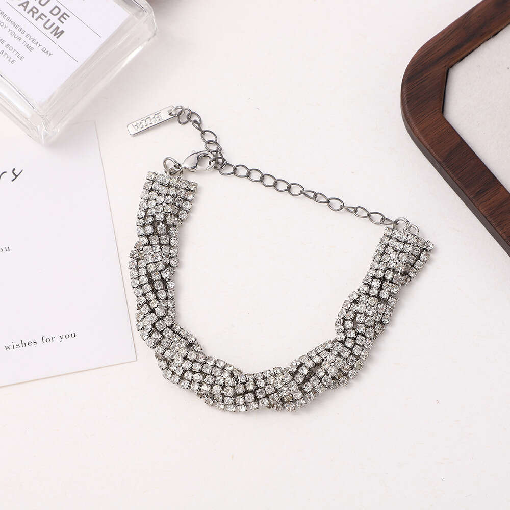 Simple urious woven Fried hot Dough Twists Personalized and fashionable commuting senior sier dia bracelet