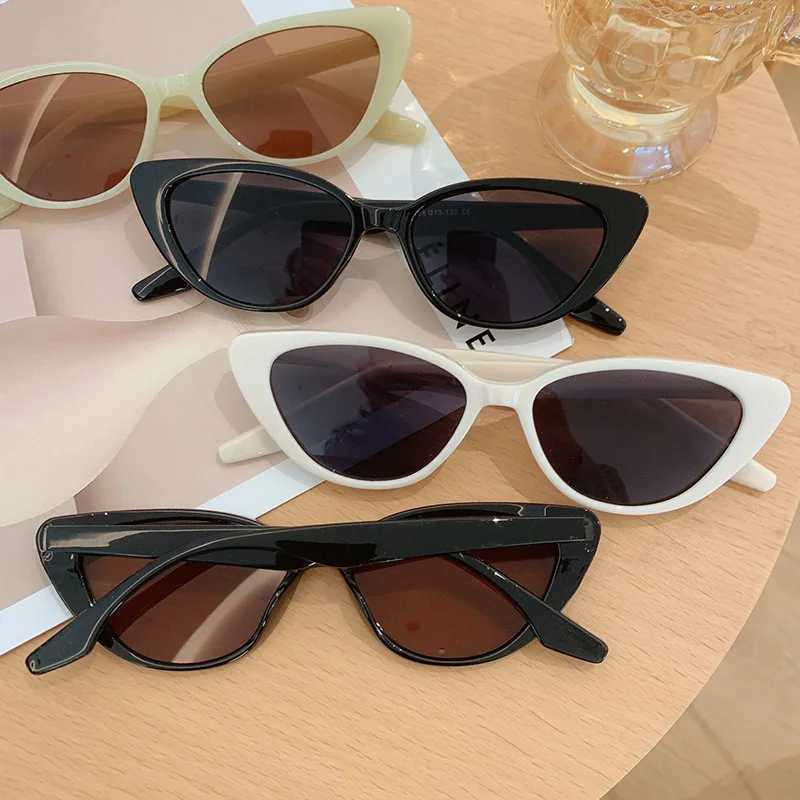 Vintage Small Frame Cats Eye Sunglasses Women Brand Designer Tawny Sun Glasses Mens Outdoor Fashion Eyewear UV400 Gafas De SolC250411