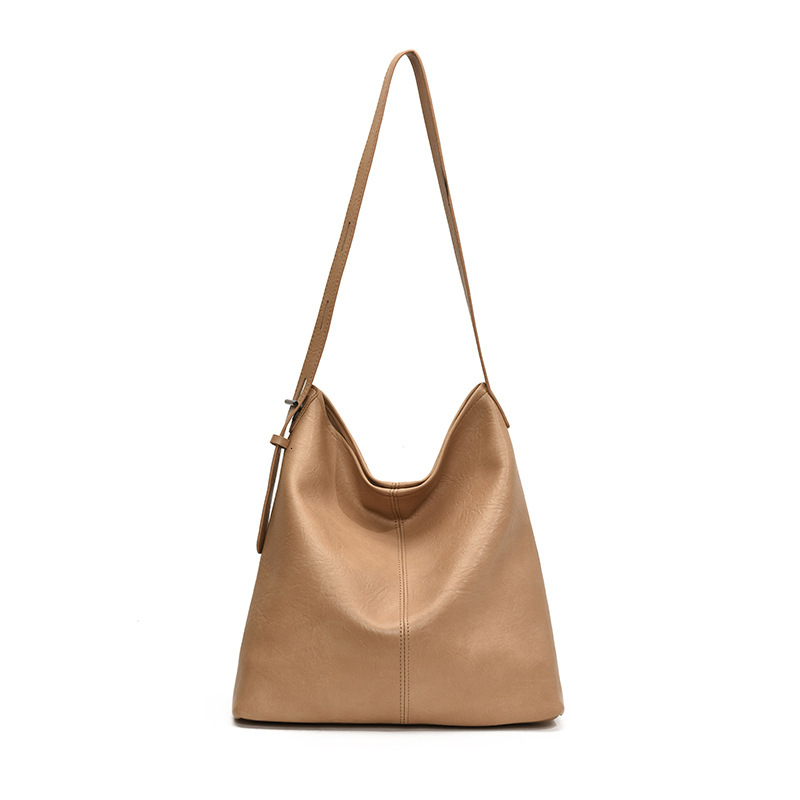 2025S Designer Women S Bag Large Capacity For Women New Versatile Commuting Shoulder Bag Stylish And Simple Tote Bag