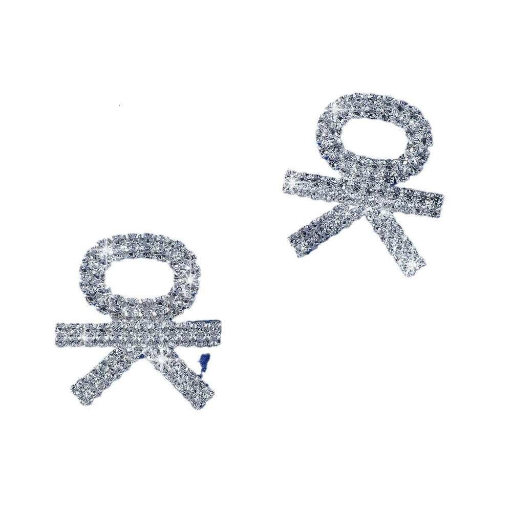 Super sparkg full dia fashionable simple letter OK earring commuting versatile niche design sports style earrings