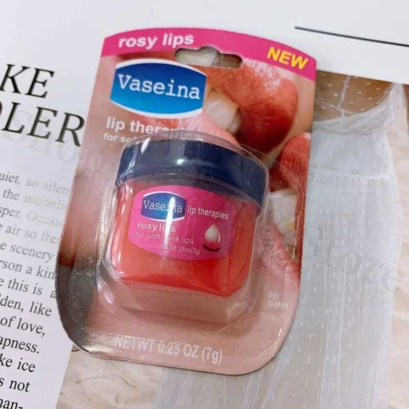Vaseline lipstick can moisturize lips prevent cracking and repair lip lines with lasting moisturizing. Lipstick lipstick W250407