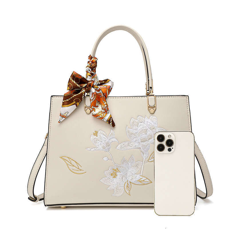 Designer Bag Embroidered New Mom Red Wedding Gift For Elderly And Mother In Law Handbag Crossbody Women S Dropshipping