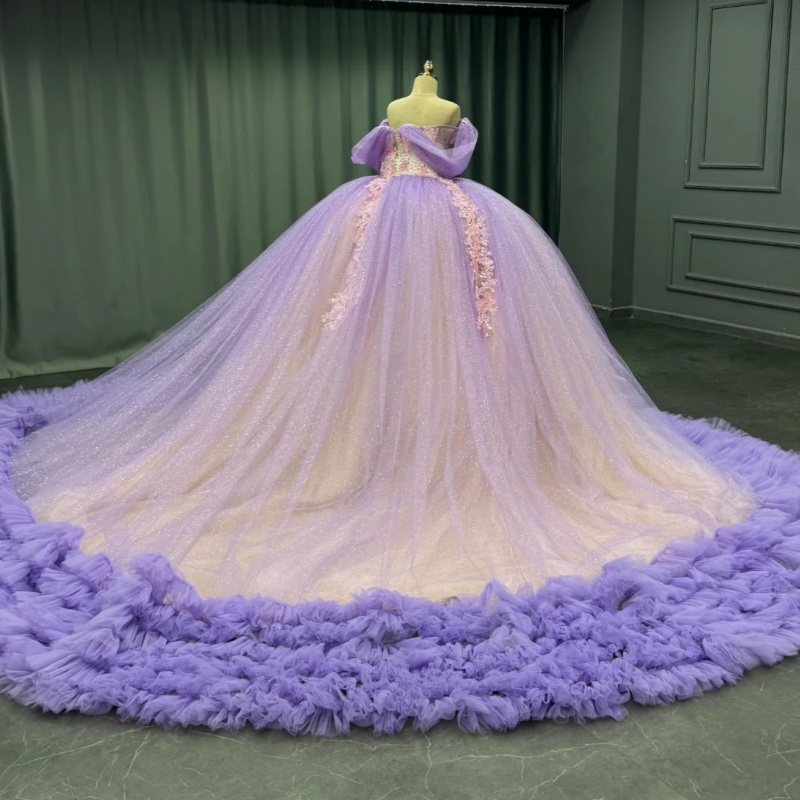 Lavender Shiny Princess Quinceanera Dresses Off Shoulder Applique Beading Crystal Tiered Tull Sweet 16 Dress Ball Gown Vestidos 15 De Anos