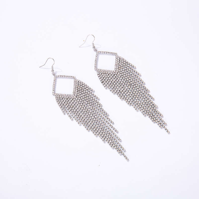 New Long Style Fashionable hot Personalized Retro Exquisite Premium Feeg Atmospheric Earrings 2025
