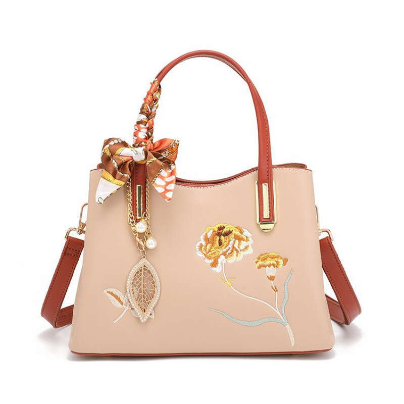 Designer Bag Banquet Handheld Shoulder Crossbody New Chinese Style Suzhou Embroidery Carnation High End Apricot Brown Mom Grandma