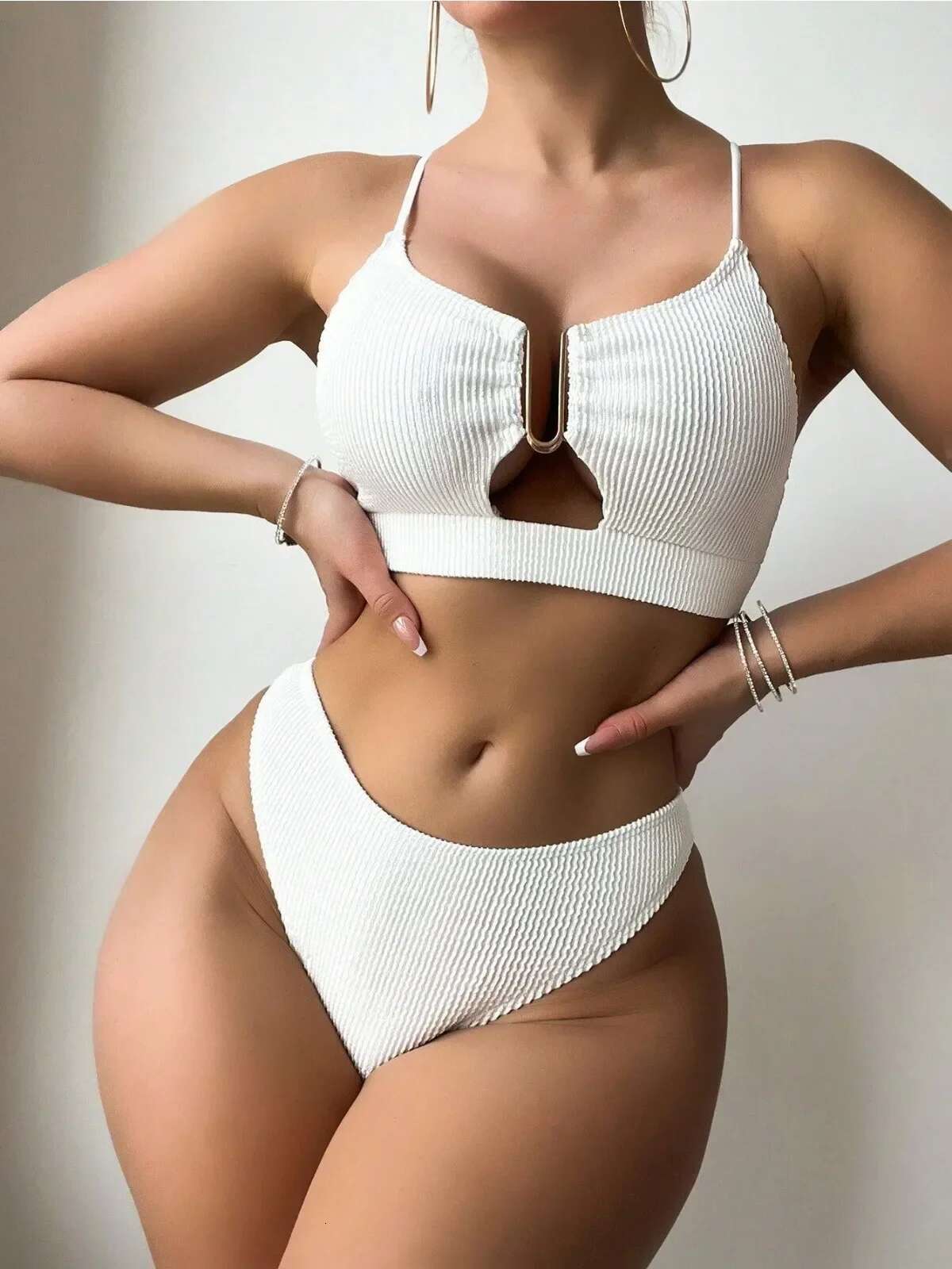 Dongdumaoyi Solid Color Sexy Piece Swimsuit For Women White High Waist Hollow Out U Neck Bikini Set Suspender Backless Beach Swimwear