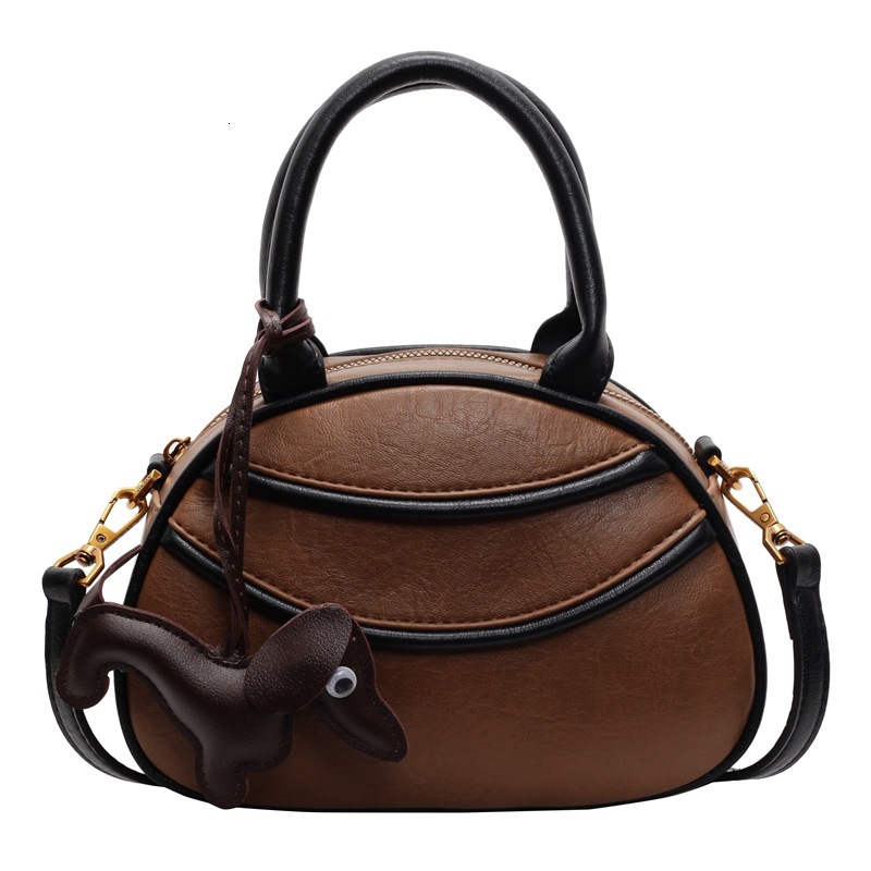 2025S Designer Women S Bag Single Shoulder Crossbody New Fashionable Armpit Versatile Simple Bowling Hand Held Women S Bag