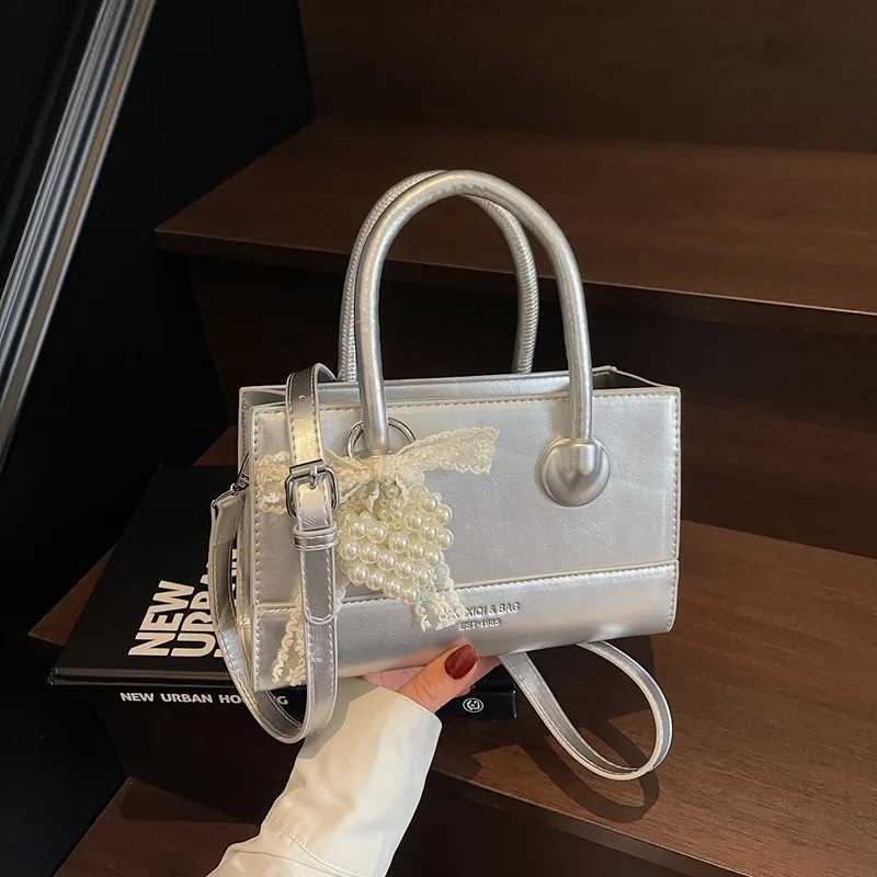 Silver Shoulder Bag for Women Designer Small Square Crossbody Purse Summer Glamorous Top Handle Casual Outfit Party ReadyW251107