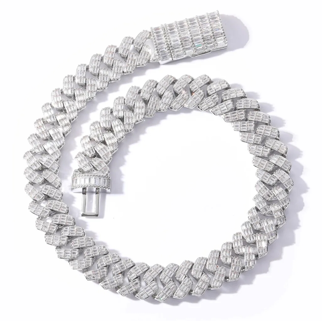 Elegant Fine Jewelry Cuban K Chain with Sparkling VVS Moissanite Accents for a Bold Statement Look