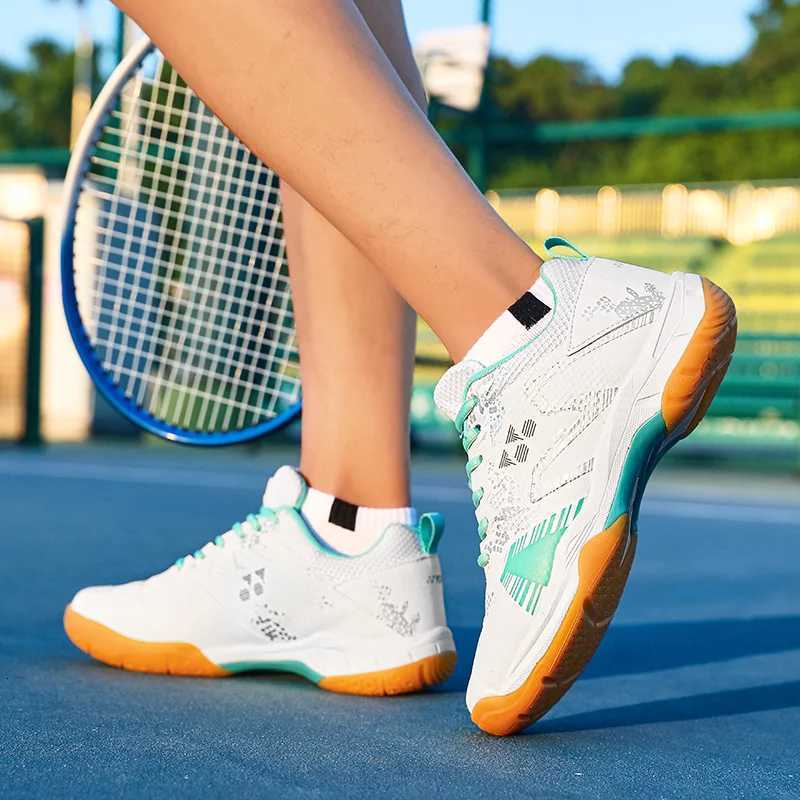 Men Badminton Shoes Wear Resistant Training Sneakers Professional Table Tennis Shoes Cpetition Casual Outdoor Volleyball Shoes Y251107