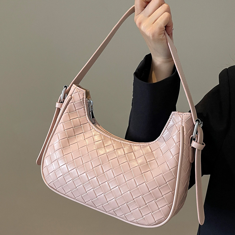 2025S Designer Women S Bag This Year S Popular Hand Held Woven Women S New And Fashionable Versatile Shoulder Commuting Simple Armpit Bag