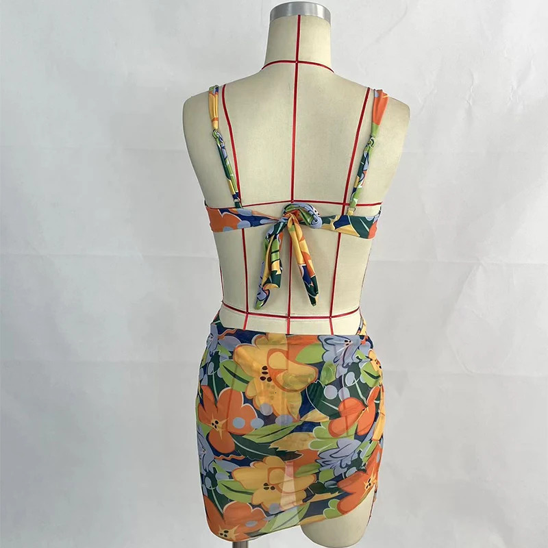 Beachcici womens fashionable and sexy bikini swimsuit summer three piece printed backless lace top yukata 250313