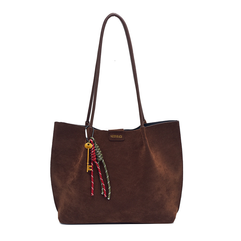 2025S Designer Women S Bag Commuting Large Capacity For Women New Autumn And Winter Women S Shoulder Temperament Trendy Hand Held Tote Bag