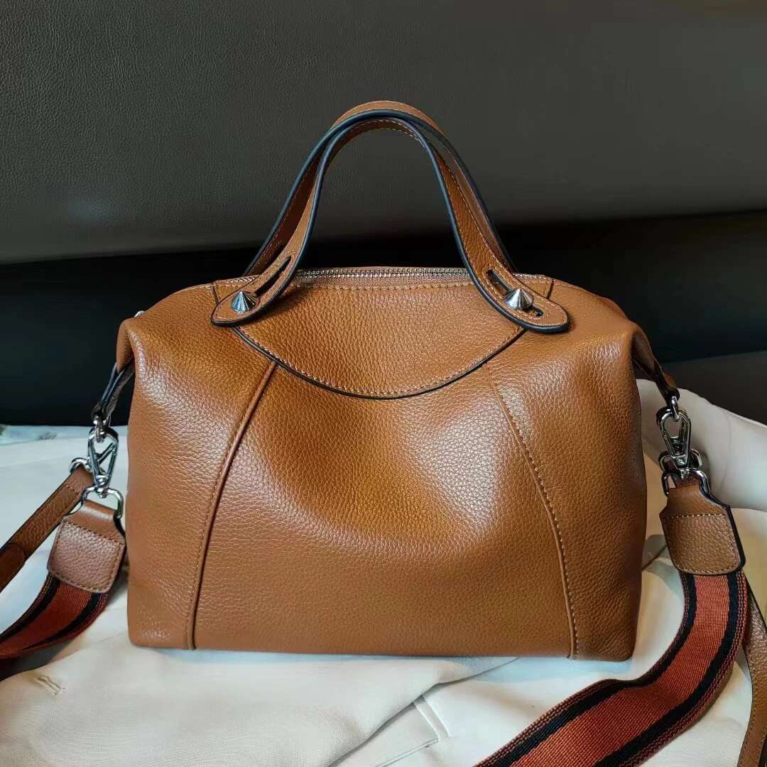 New Soft Baotou Genuine Leather Hand-Held Single Shoulder Messenger Bag Casual And Large Capacity Manufacturers Direct Supply