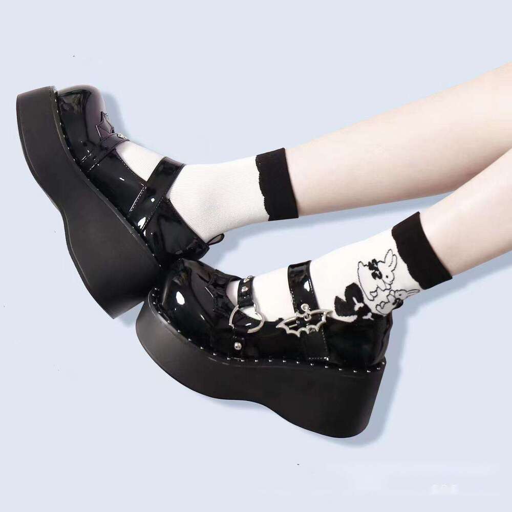 Mary Jane 2022 New Round Toe Thick Sole Large Size British Small Leather Heightened Cake Women's Shoes