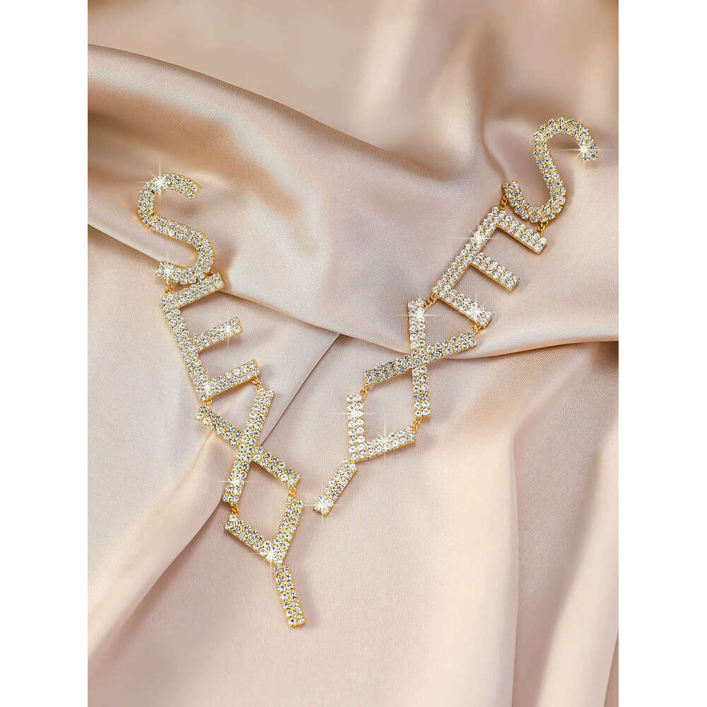 Earrings, fashionable geometric letter earrings, shiny long chain, high-end rhie earrings