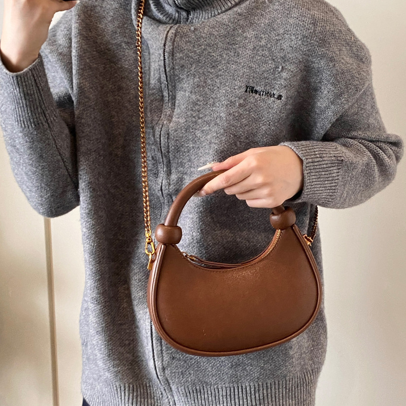 2025S Designer Women S Bag Small Niche Design Crescent Shaped For Women New Trendy Fashionable Armpit Bag High End And Exquisite Single Shoulder Cross