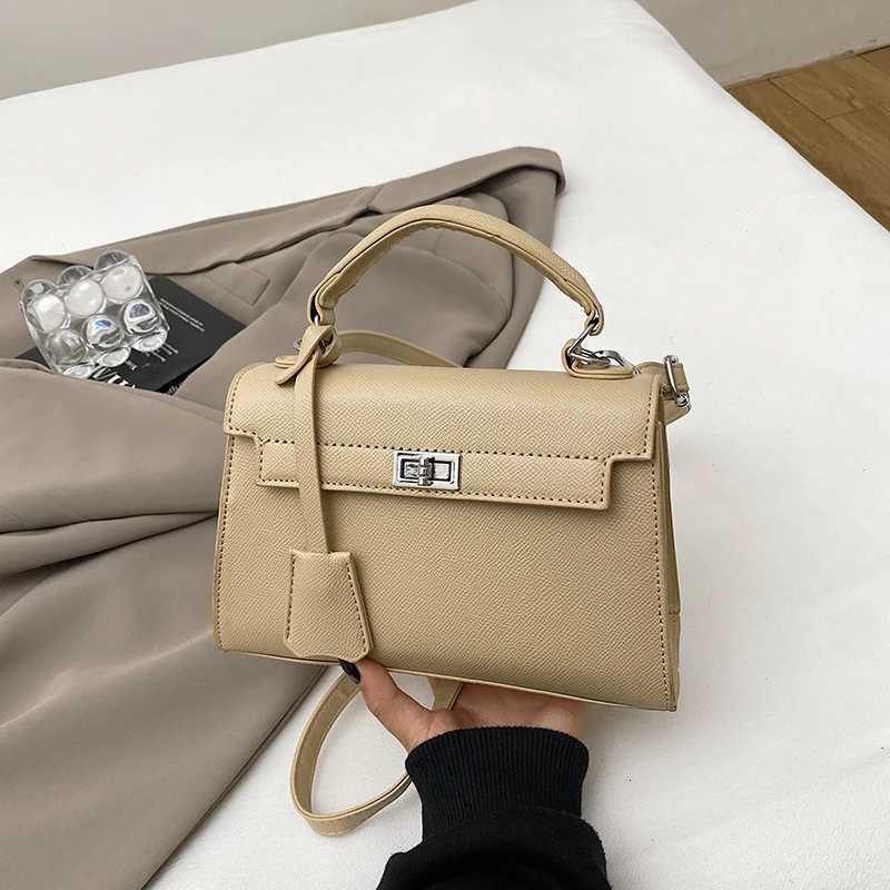 Luxury Vintage Messenger Bag High-End Minimalist Leather Tote Womens Crossbody Purse Unique Textured Party ShopperW251107