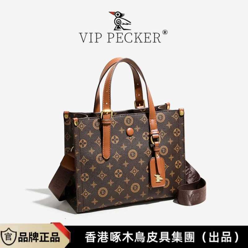 Luxury Designer Leather Crossbody Bag For Women Elegant Shoulder Handbag With Detachable Chain Classic Tote Messenger BagW251106