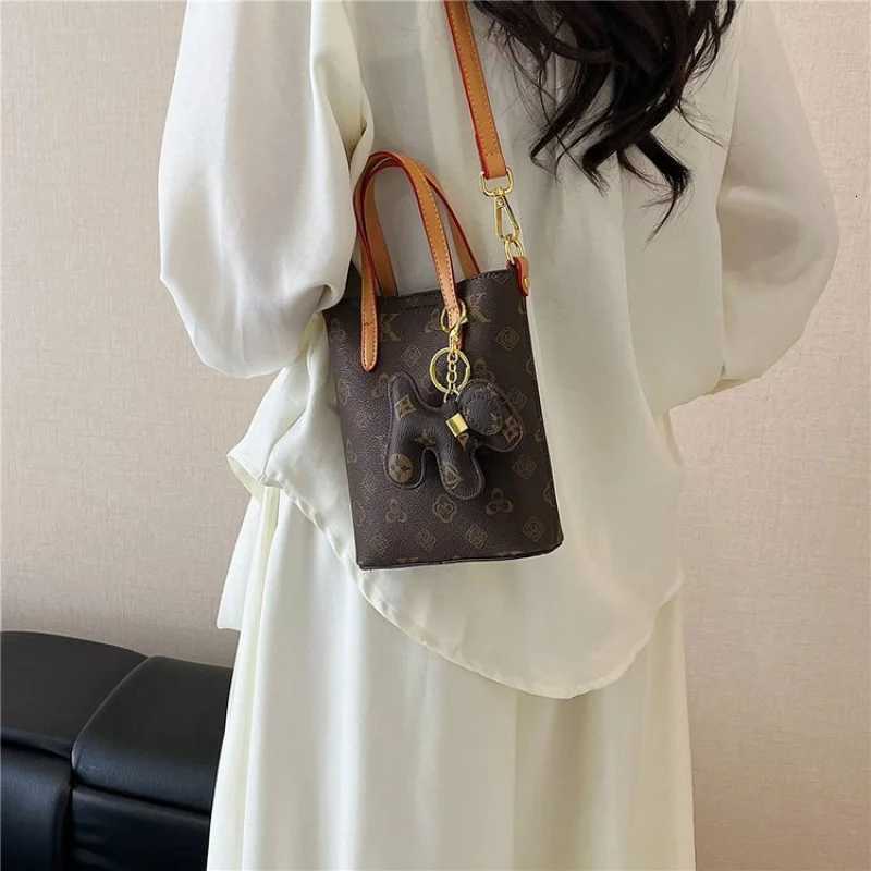 Luxury Elegant Leather Clutch Mini Bag for Superstar Women with High-End Designer Letter DetailW251106