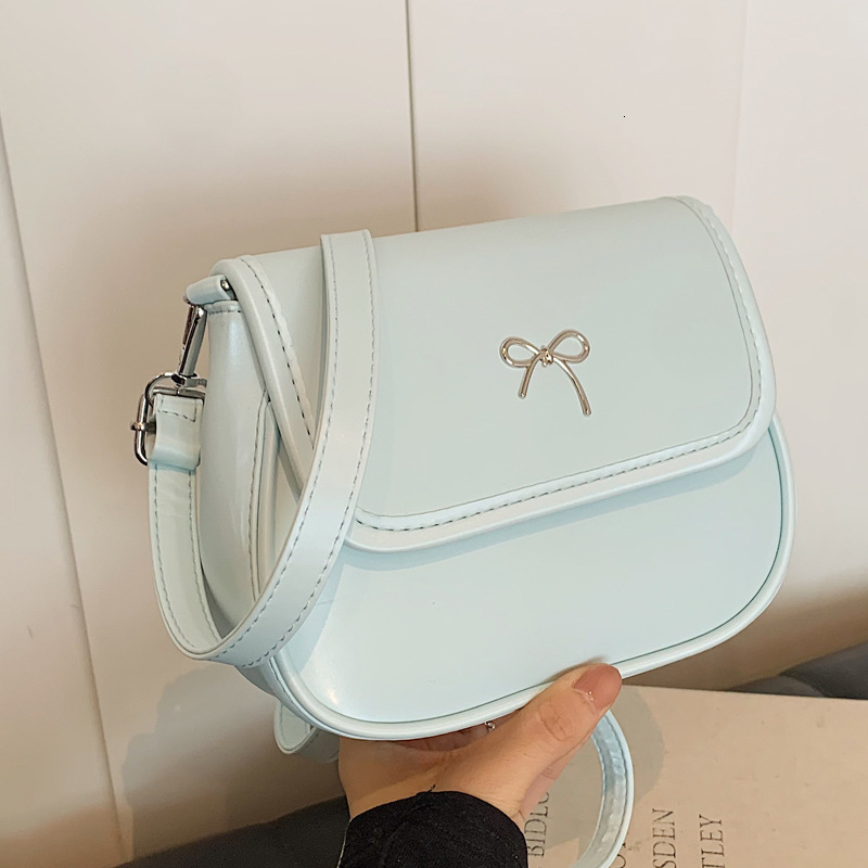 2025S Designer Women S Bag New Underarm For Women Simple Solid Color Single Saddle Korean Edition Trendy Fashion Cross Shoulder Small Square Bag