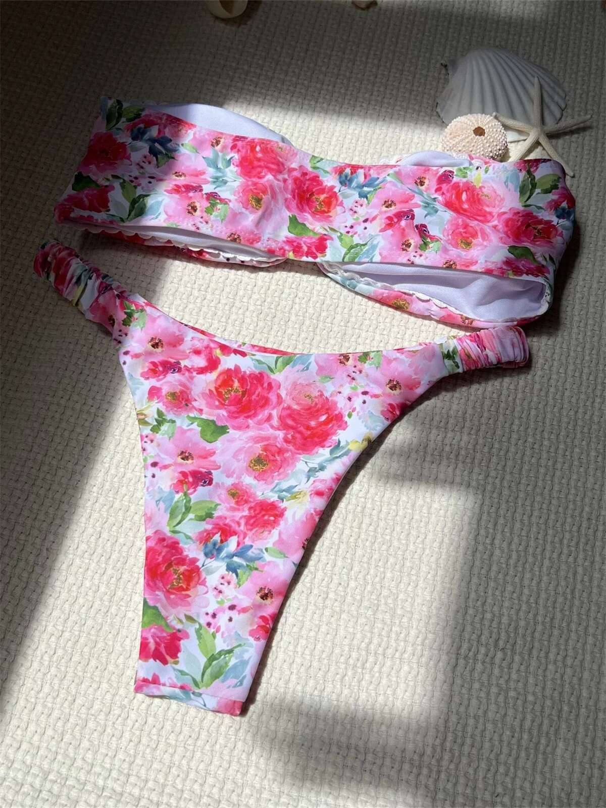 Dongdumaoyi Sexy Metal V Neck Bikini Women Pink Floral Print Bandaeu Push Up Pleate Thong Swimsuit Beach Bathing Suit Micro Swimwear