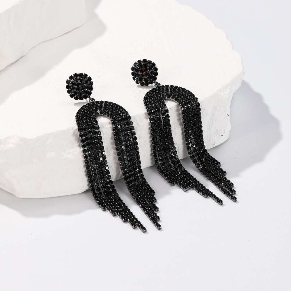 Exaggerated geometric dia studded long U-shaped tassel rhie for women, niche, cold and metallic earrings