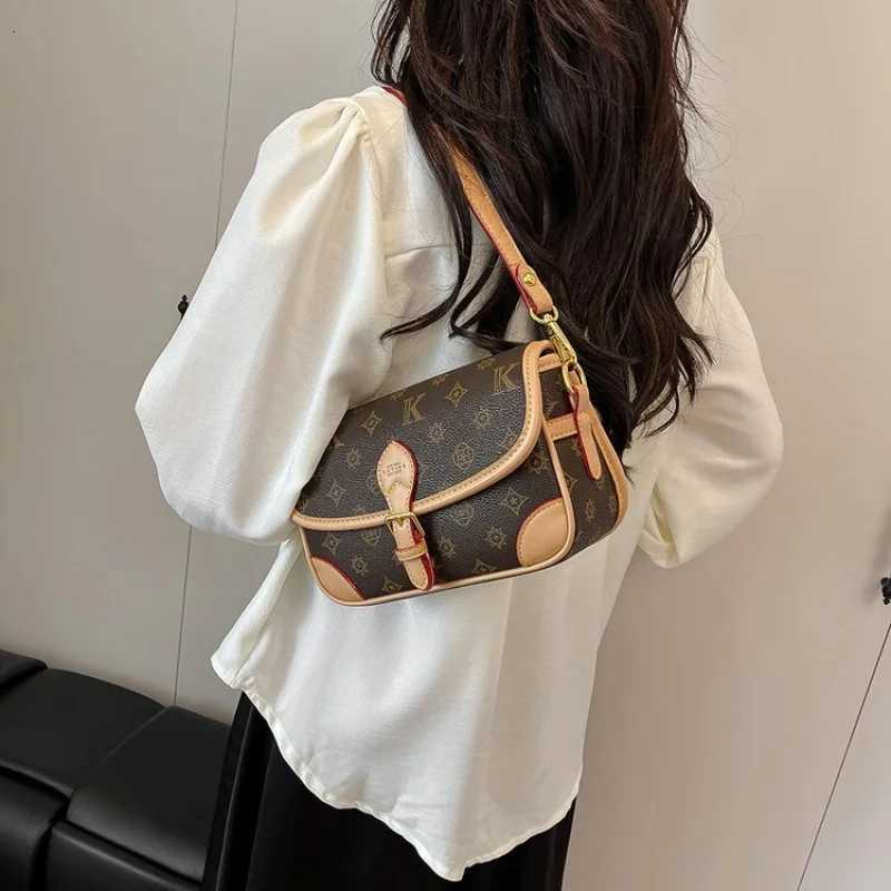 Elegant Ladies Shoulder Bag In Genuine Leather By Famous Designer - Luxury Brand Classic Messenger Bag For WomenW251107