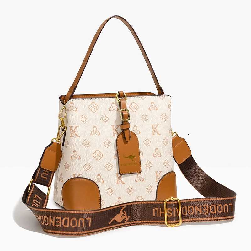 Luxury Brand Famous Designer Leather Handbag For Classic Women Elegant Shoulder Bags Available NowW251106