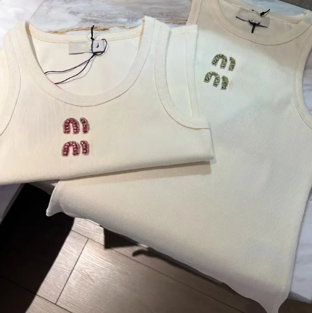 SS24 tank tops designer top fashion tanktop trendy sexy high quality embroidery sleeveless cotton wide shoulder camisole