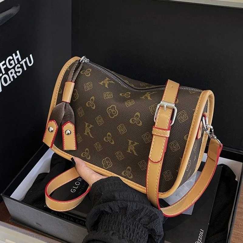 Women Stylish Shoulder Handbag Designer Inspired Leather Ladies Bag Crossbody Convertible Chic Daily Use BagW251106