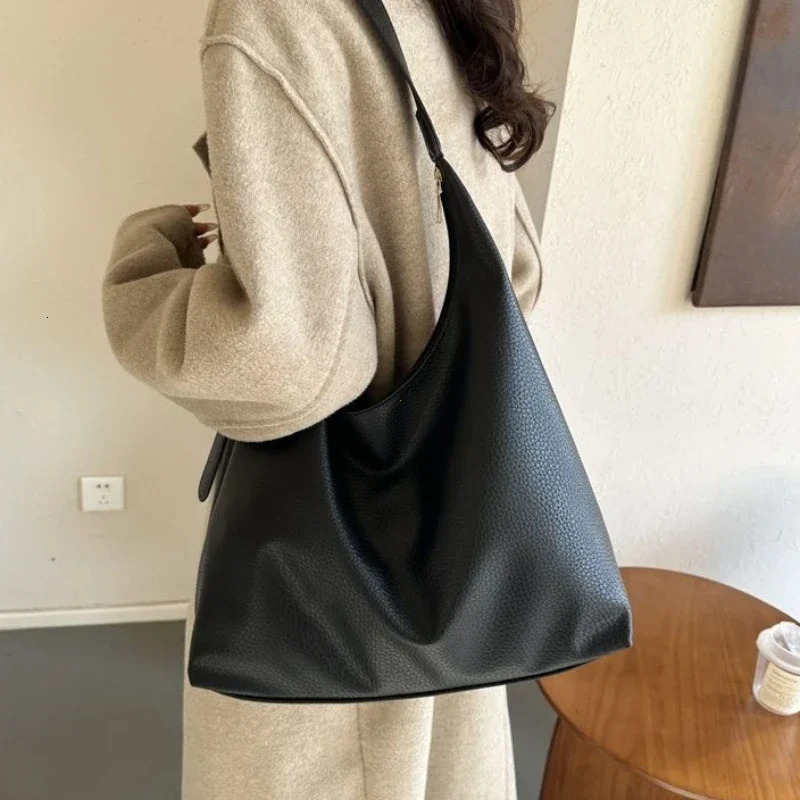 Fashion Leather Tote Bag for Women 2025 Trend Female Simple Large High Capacity Shoulder Bag Women Handbags Messenger Bags250403