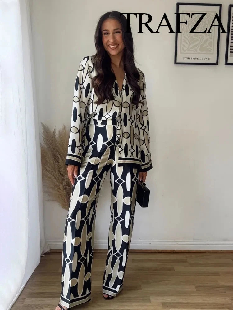 TRAFZA Spring Womens Geometric Printed Collar Long Sleeve Shirt 2piece Set with Side Pocket Casual High Waist Wide Pants 250313