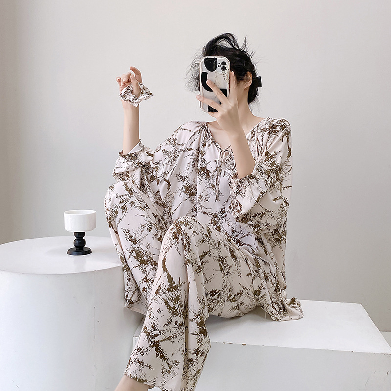 B1150 -Elegant Versatile Dresser Supplement Ideal Storage Solution