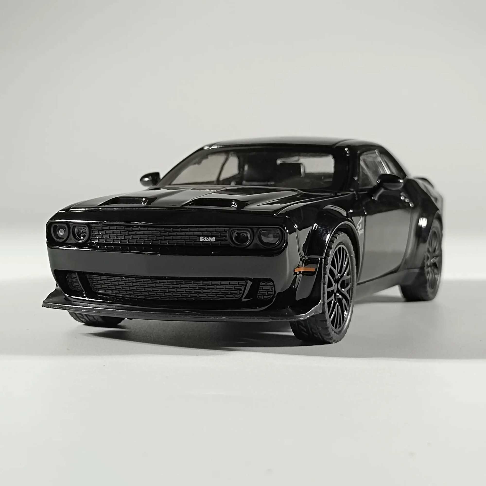 Dodge Challenger Hellcat Sports Car Alloy Diecast Model Car Childrens Toy Car Series Collection Hobbies celebrates birthdayXJ250407