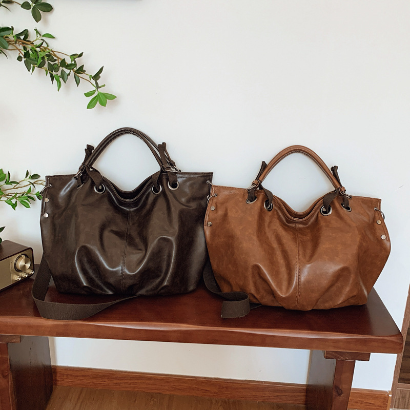 2025S Designer Women S Bag Large Capacity Crossbody Leopard Women S Solid Color Multifunctional Shoulder Bag High End New Student Commuting Tote Bag