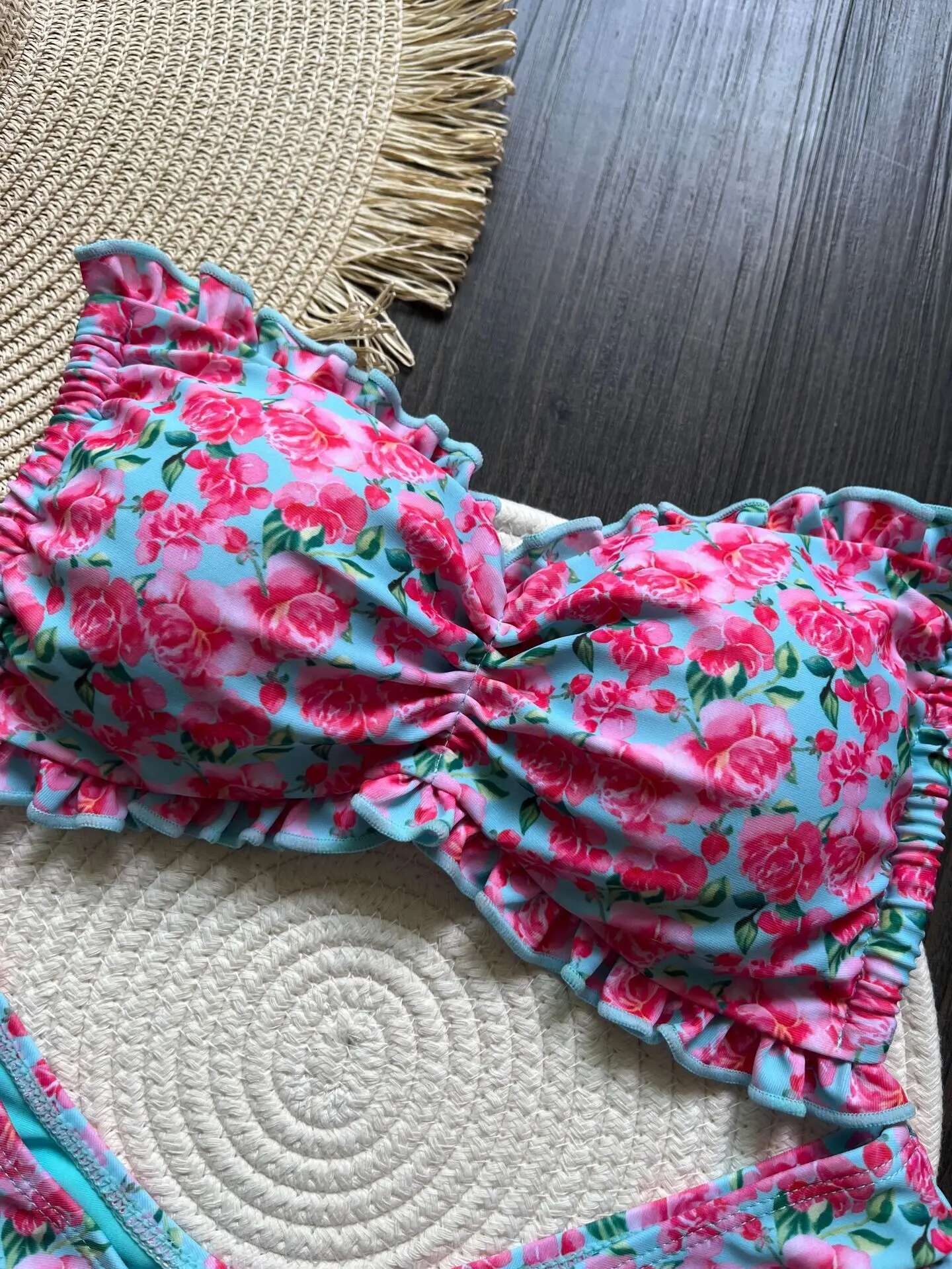 Dongdumaoyi Sexy Pleate Ruffles Bikini Set Women Brazilian Bandeau Pink Floral Print Thong Swimsuit Beach Bathing Suit Micro Swimwear