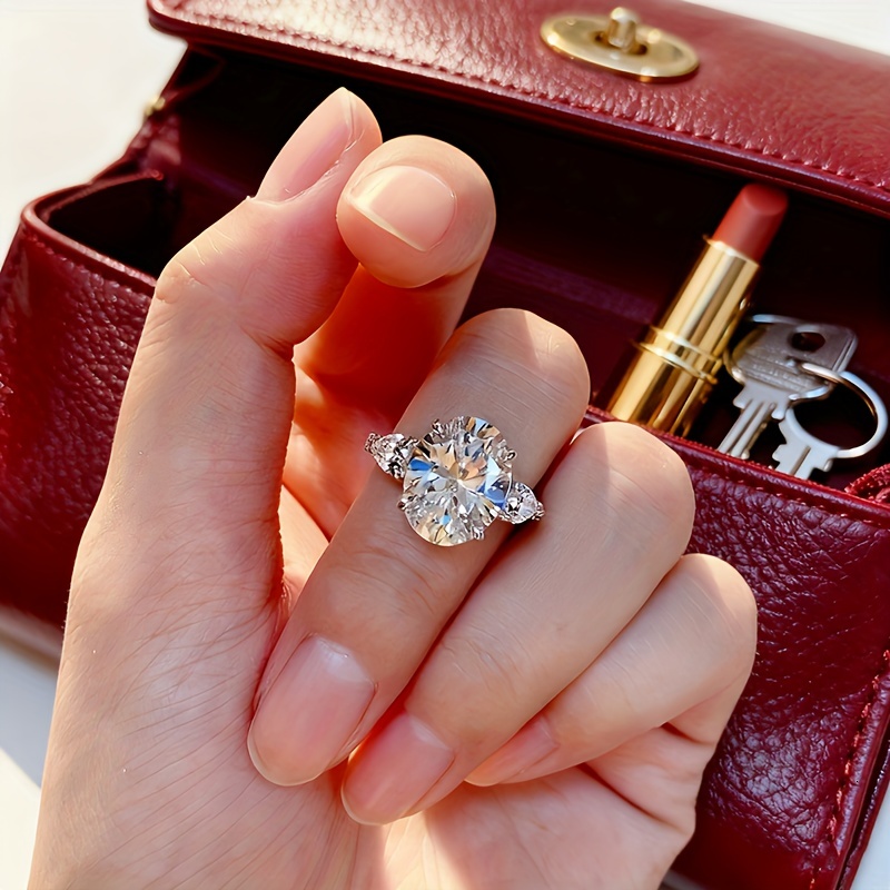 Luxury Brand Designer Jewelry 925 Silvery Shiny 3-ct Moissanite Ring, A Fashionable Women's Ring, A Daily Outfit Gift, An Anniversary Fashion Par