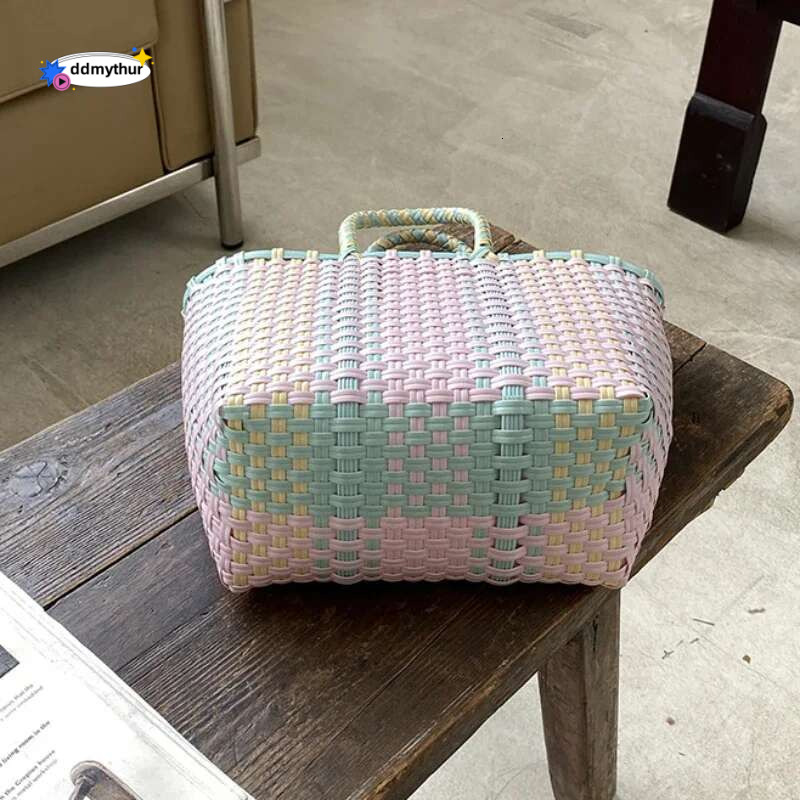 2024 New Vegetable Basket Summer Fashion PVC Handbag Hand Woven Bag Patchwork Striped Tote Beach Bags Purses and Handbags ddmythur